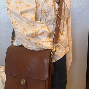 COACH British Tanned Leather Station Bag